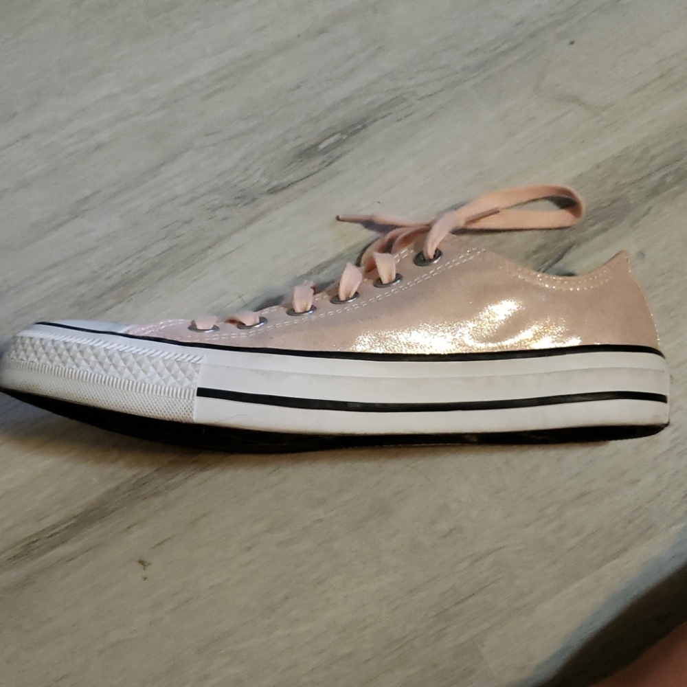 Converse - Picture 2 of 4